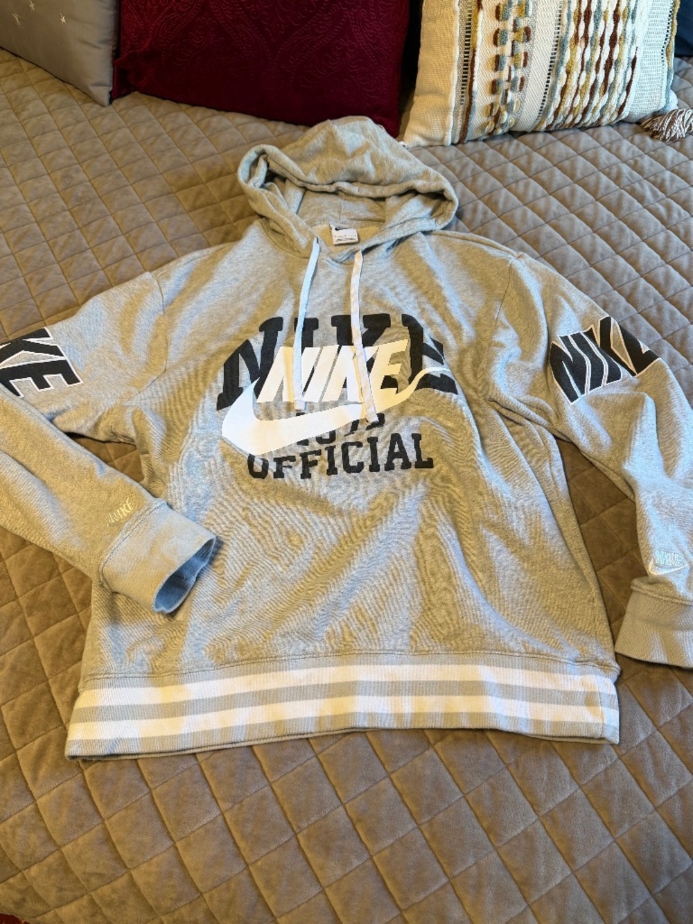 Nike Gray Graphic Spellout Pullover Hoodie White Striped Trim